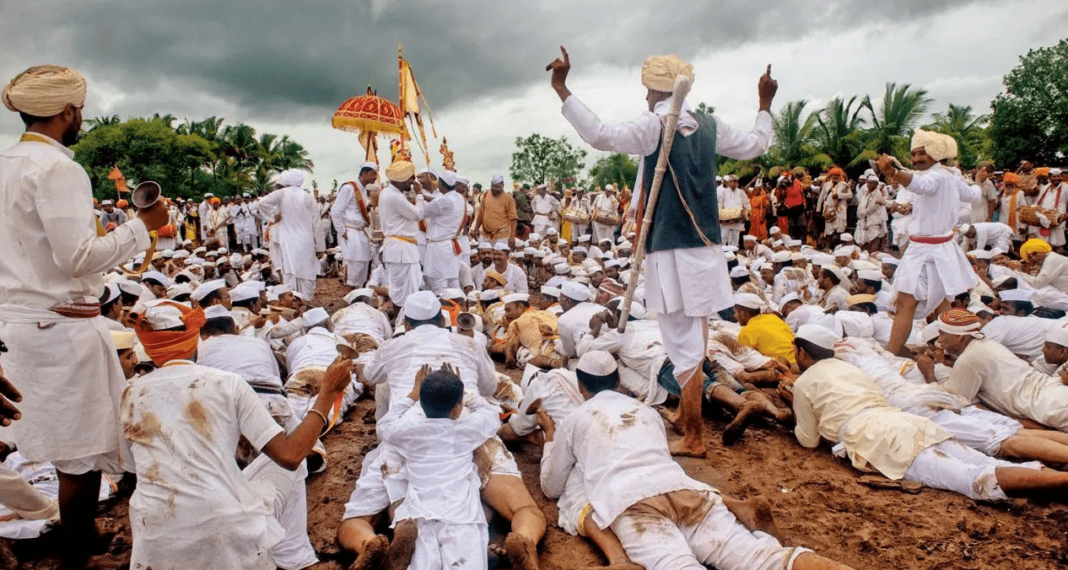 State Initiative to Hold Free Health Camps near Pandharpur Benefits 1.5 Lakh Warkaris