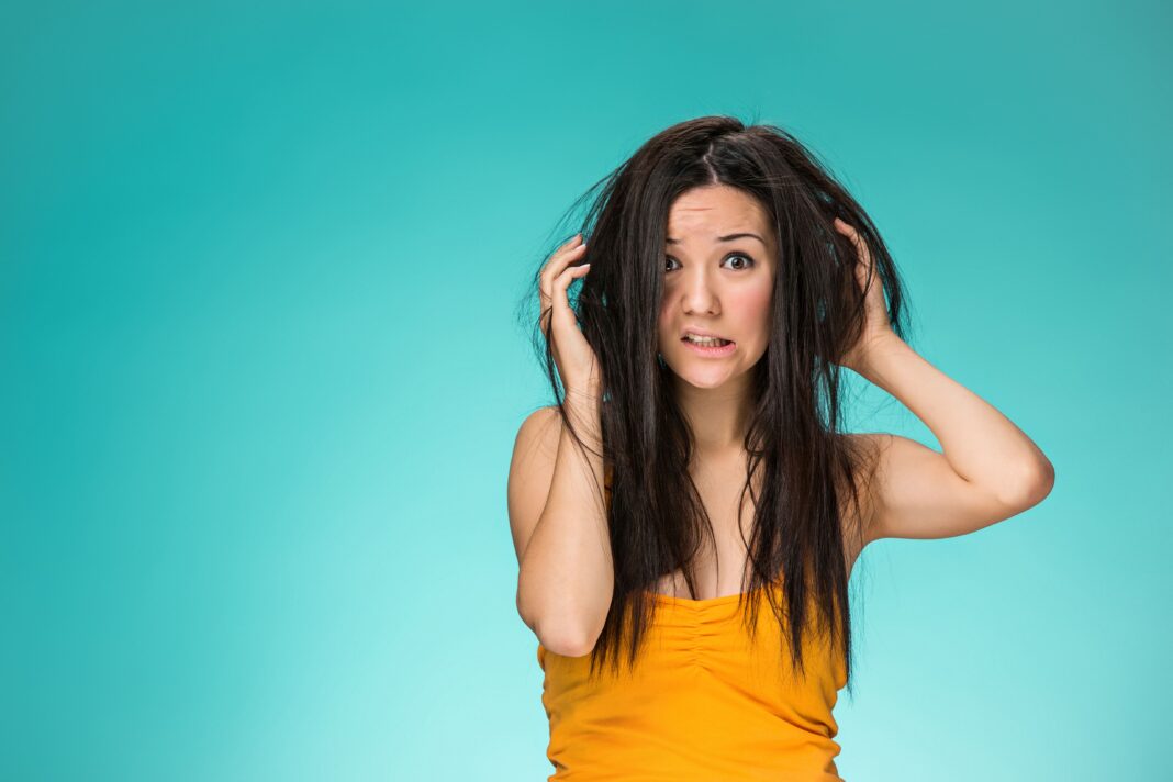 7 Effective Tips to Manage Greasy Hair in Summer