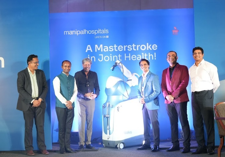 Legendary Indian Cricketer Kapil Dev Unveils Advanced Robotic technology for Orthopedics Treatment at Manipal Hospital, Kharadi